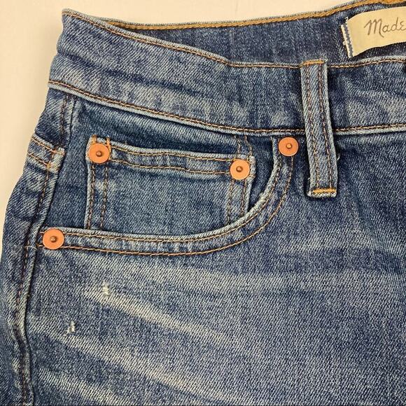 MADEWELL Cutoff High-Rise Denim Jean Shorts in Glenoaks Wash - Picture 7 of 12